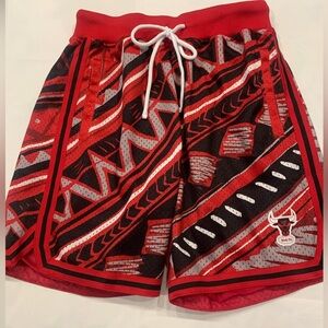 MITCHELL & NESS Chicago Bulls Game Day Pattern Mens Shorts Size M NWT